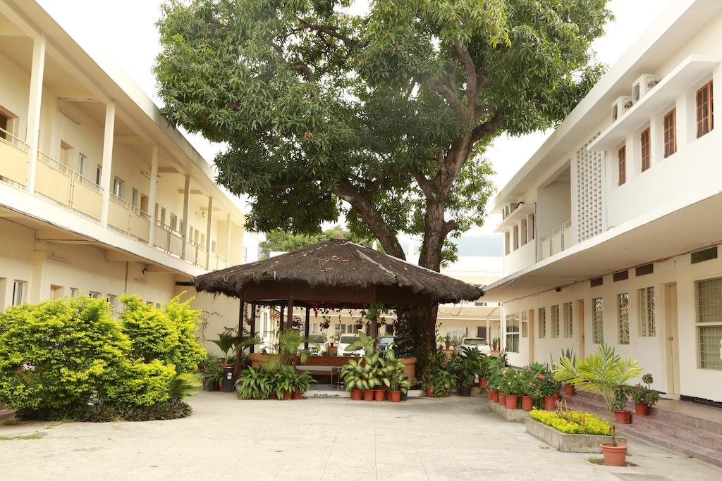 Plaza Hotel Dili Exterior photo